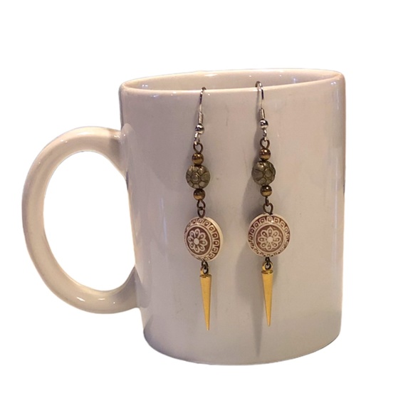 Vintage Boho Dangle Wire Hook Earrings - Picture 2 of 4